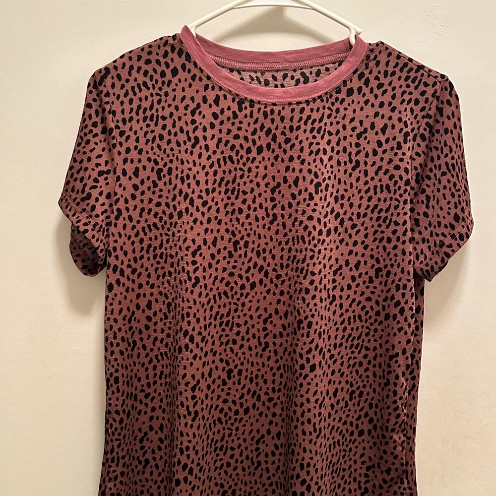Amazon Pink and Black Leopard Print Short Sleeve Tee
